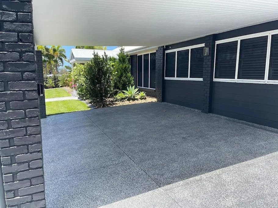 Private, Modern 2 Bedroom Apartment Thornlands 0*,  Australia